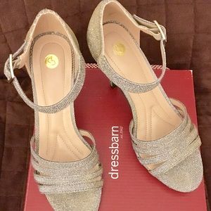 Dress barn bronze color Traci heels size 7